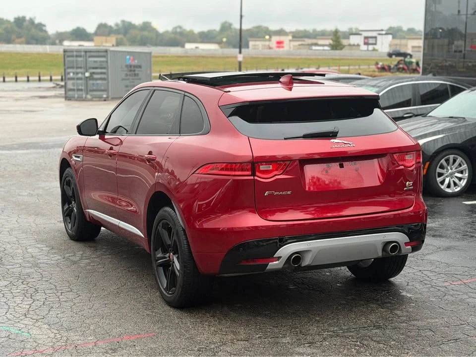 2017 Jaguar F-Pace - Image 5 of 12