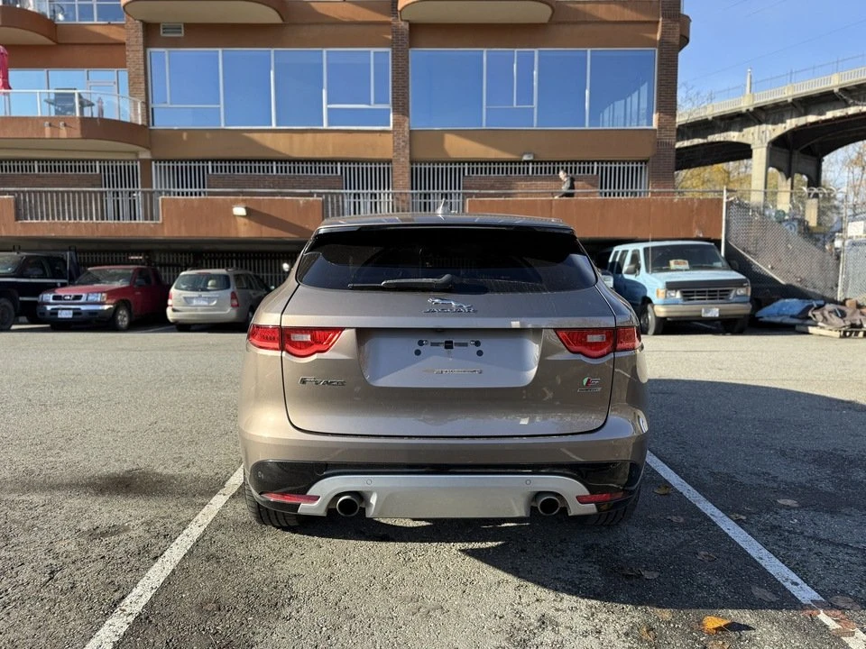 2017 Jaguar F-Pace - Image 6 of 19