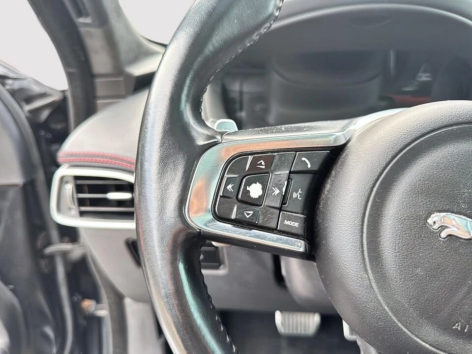 2017 Jaguar F-Pace - Image 10 of 20