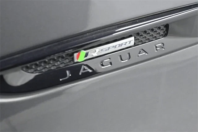 2017 Jaguar F-Pace - Image 14 of 16