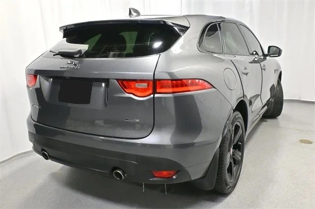 2017 Jaguar F-Pace - Image 4 of 16