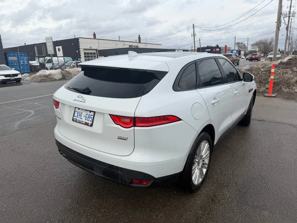 2017 Jaguar F-Pace - Image 4 of 15