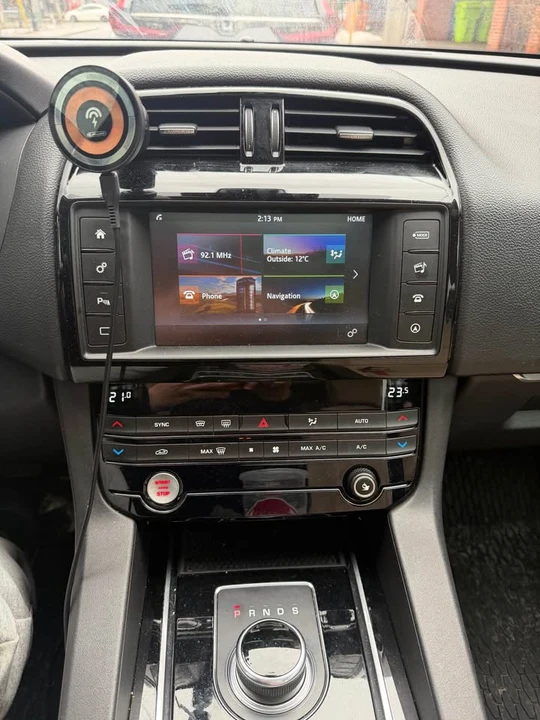 2017 Jaguar F-Pace - Image 13 of 15
