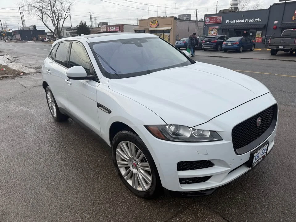 2017 Jaguar F-Pace - Image 2 of 15