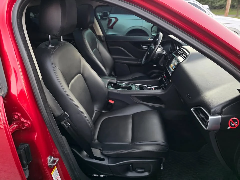 2017 Jaguar F-Pace - Image 13 of 20