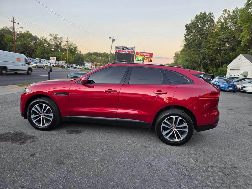2017 Jaguar F-Pace - Image 8 of 20