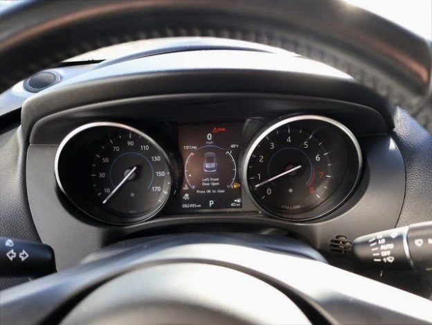 2017 Jaguar F-Pace - Image 10 of 14
