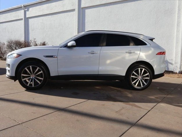 2017 Jaguar F-Pace - Image 5 of 14