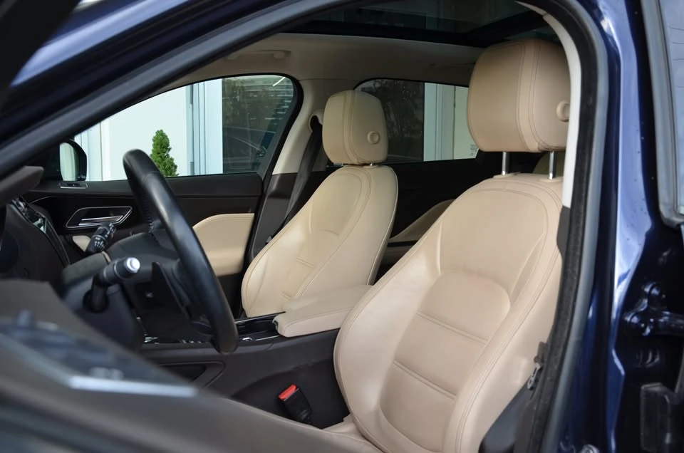 2017 Jaguar F-Pace - Image 11 of 20