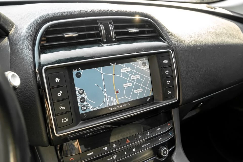 2017 Jaguar F-Pace - Image 19 of 19