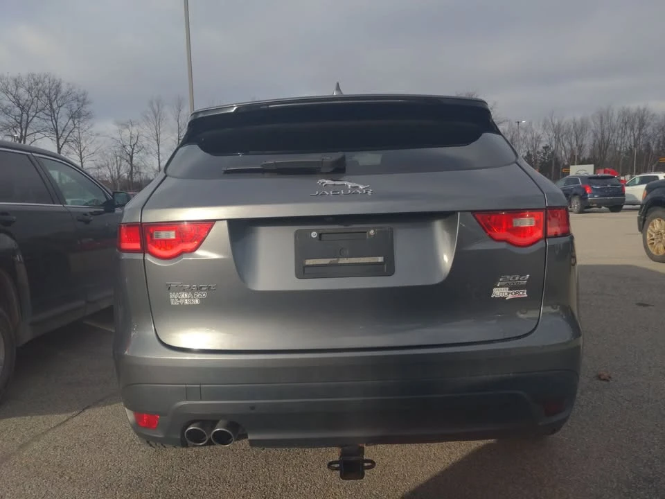 2017 Jaguar F-Pace - Image 4 of 10