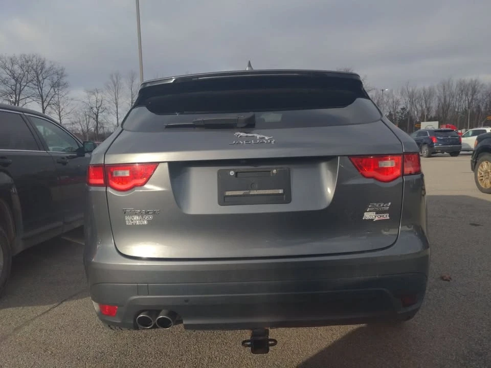2017 Jaguar F-Pace - Image 4 of 10