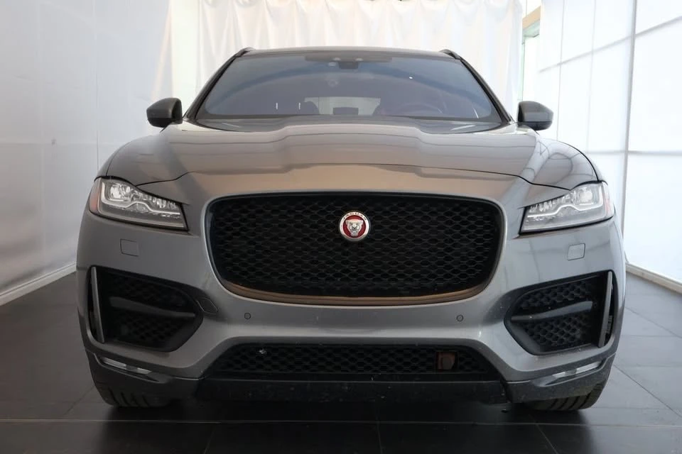 2017 Jaguar F-Pace - Image 3 of 19