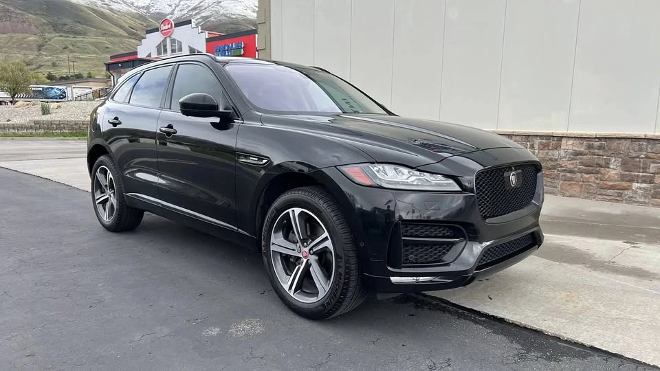 2017 Jaguar F-Pace - Image 18 of 20