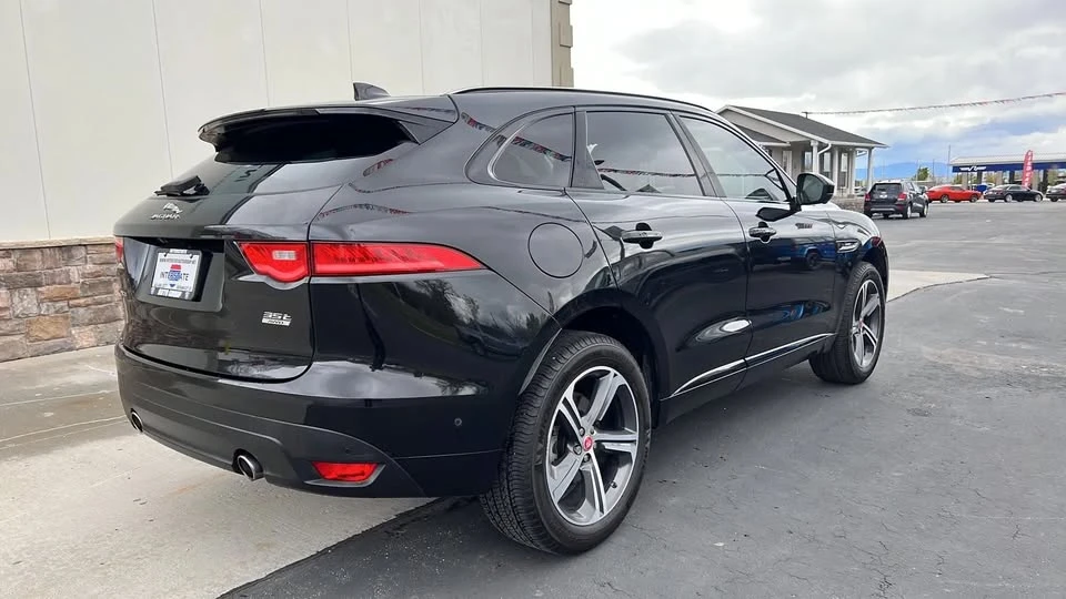 2017 Jaguar F-Pace - Image 17 of 20