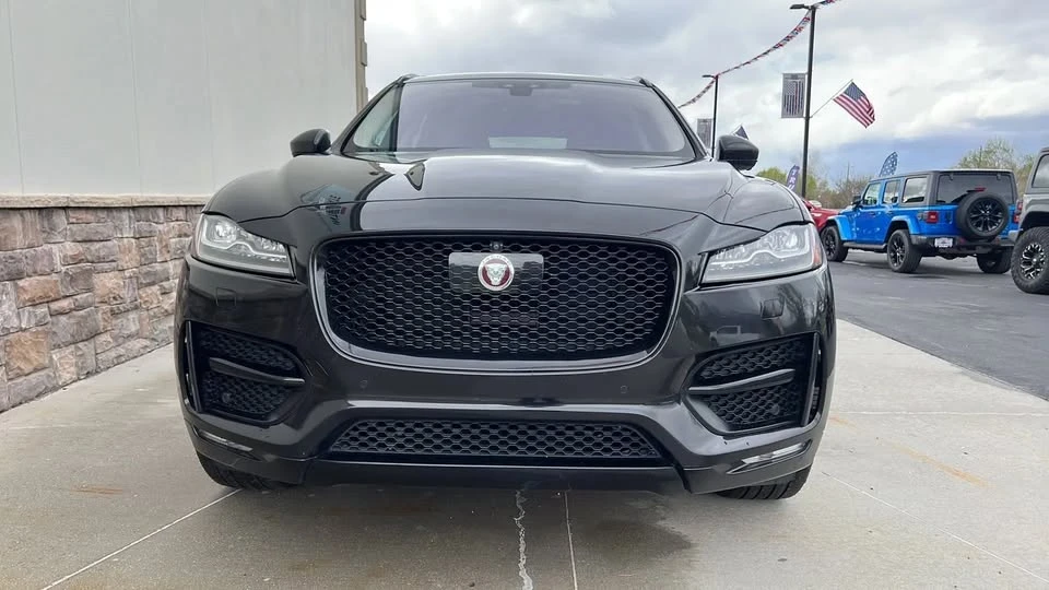 2017 Jaguar F-Pace - Image 14 of 20