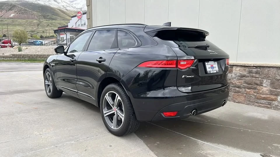 2017 Jaguar F-Pace - Image 3 of 20