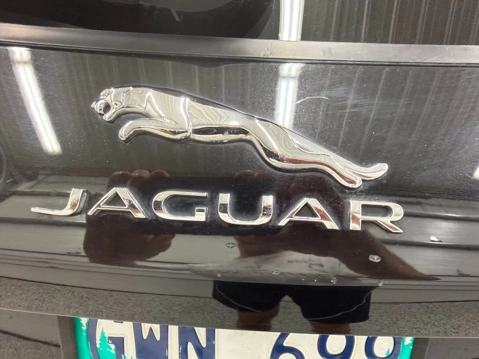 2017 Jaguar F-Pace - Image 7 of 19