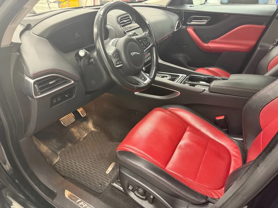 2017 Jaguar F-Pace - Image 14 of 19
