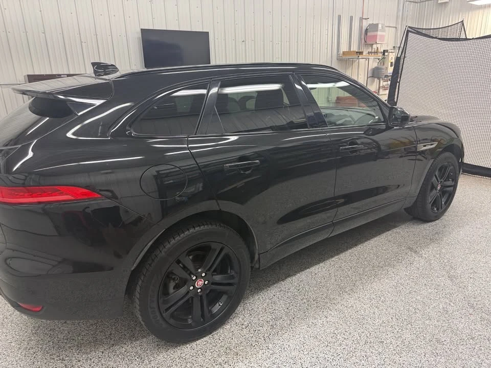2017 Jaguar F-Pace - Image 5 of 19