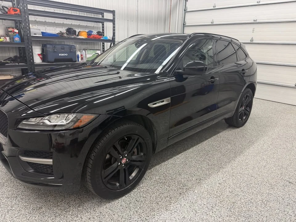 2017 Jaguar F-Pace - Image 2 of 19