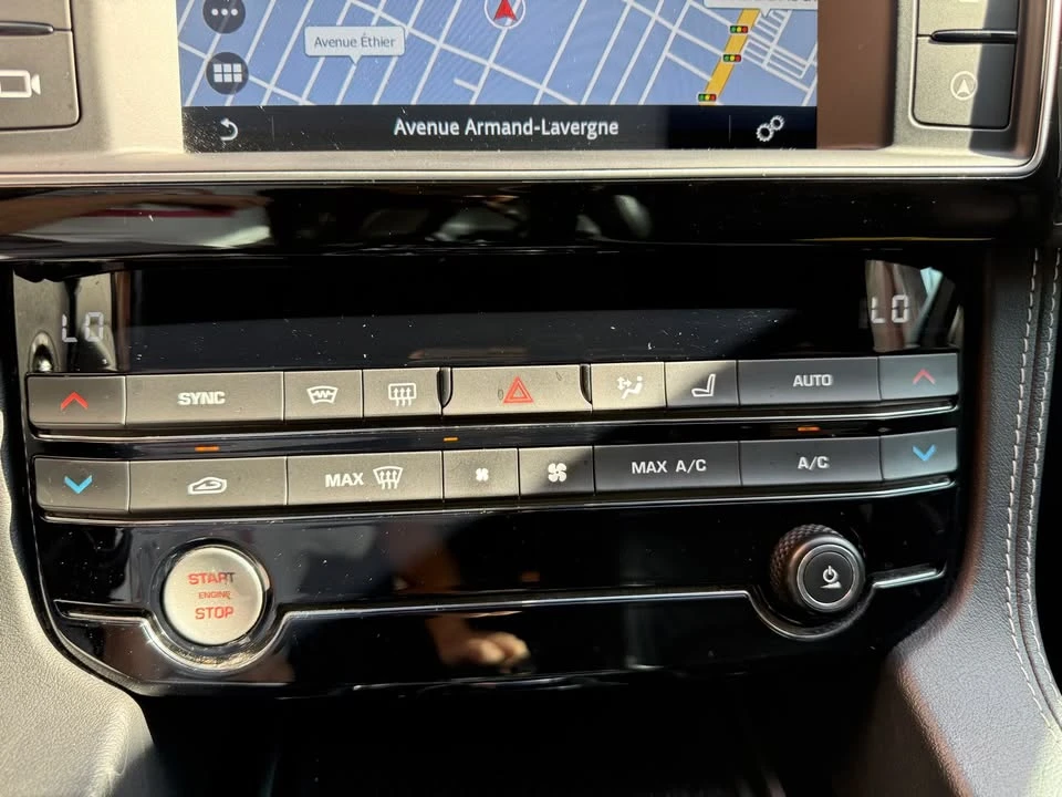 2017 Jaguar F-Pace - Image 13 of 20