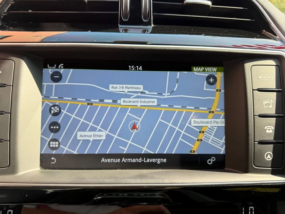 2017 Jaguar F-Pace - Image 11 of 20