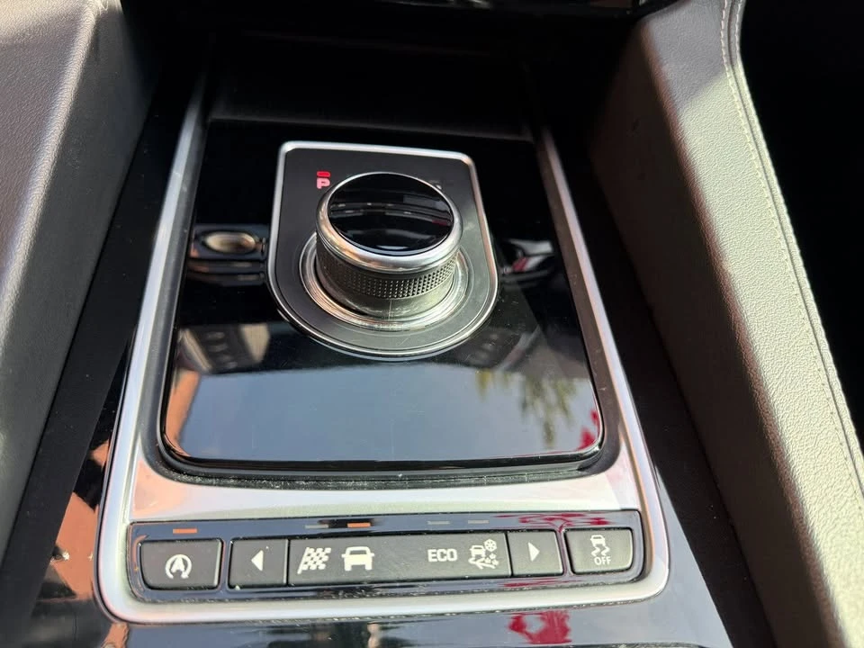 2017 Jaguar F-Pace - Image 13 of 20