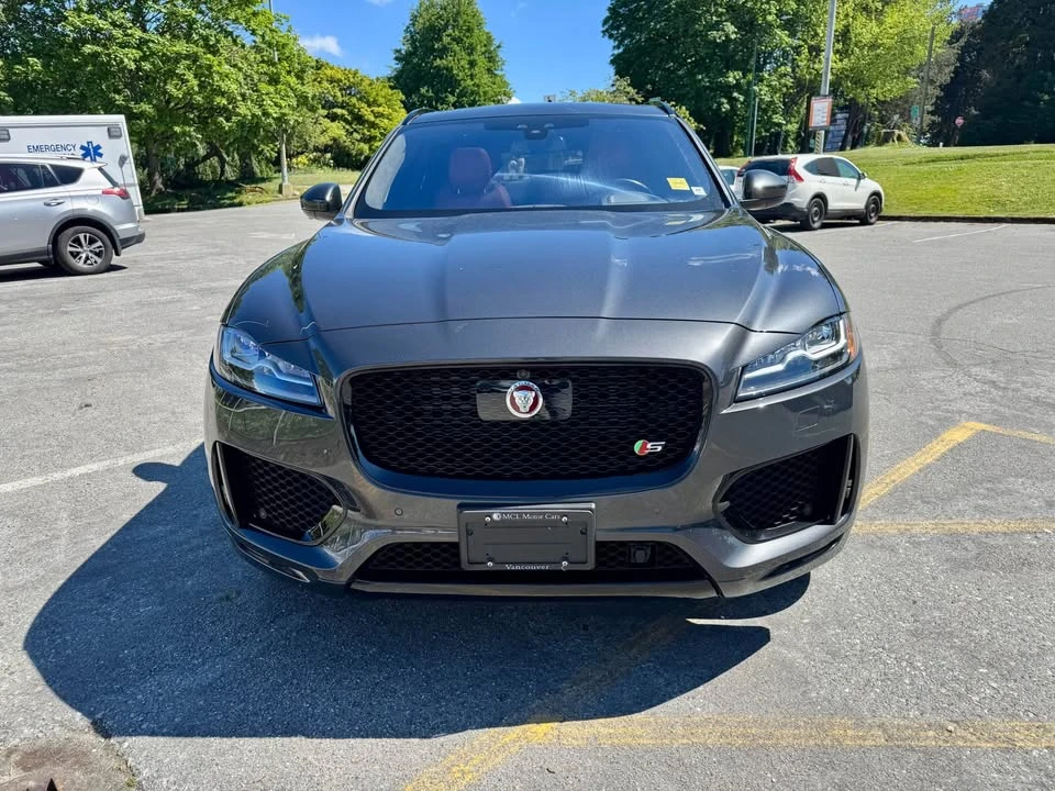 2017 Jaguar F-Pace - Image 4 of 19