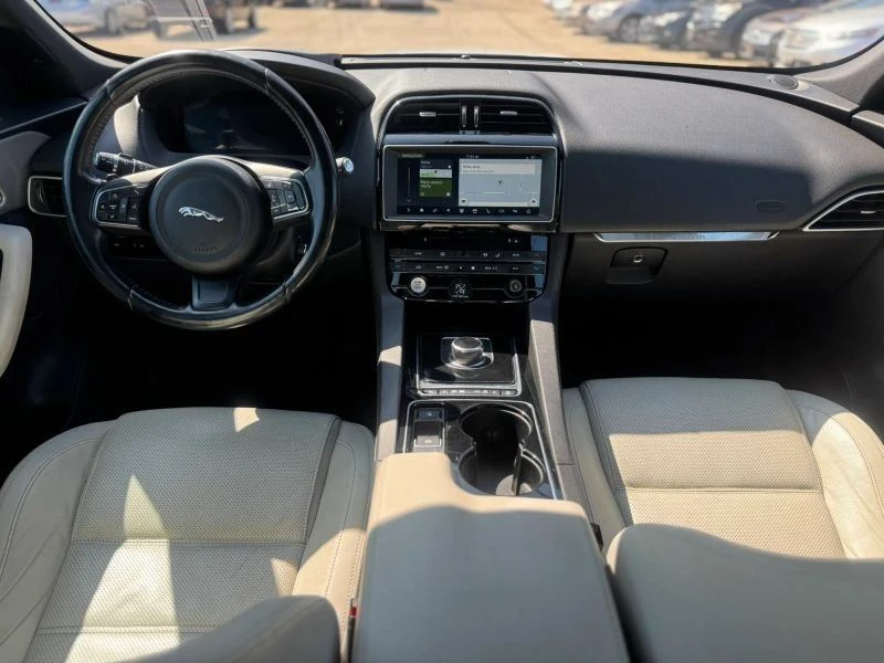 2017 Jaguar F-Pace - Image 9 of 20