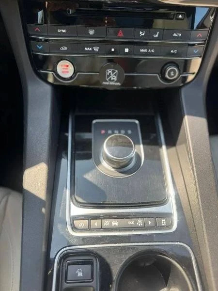 2017 Jaguar F-Pace - Image 12 of 20