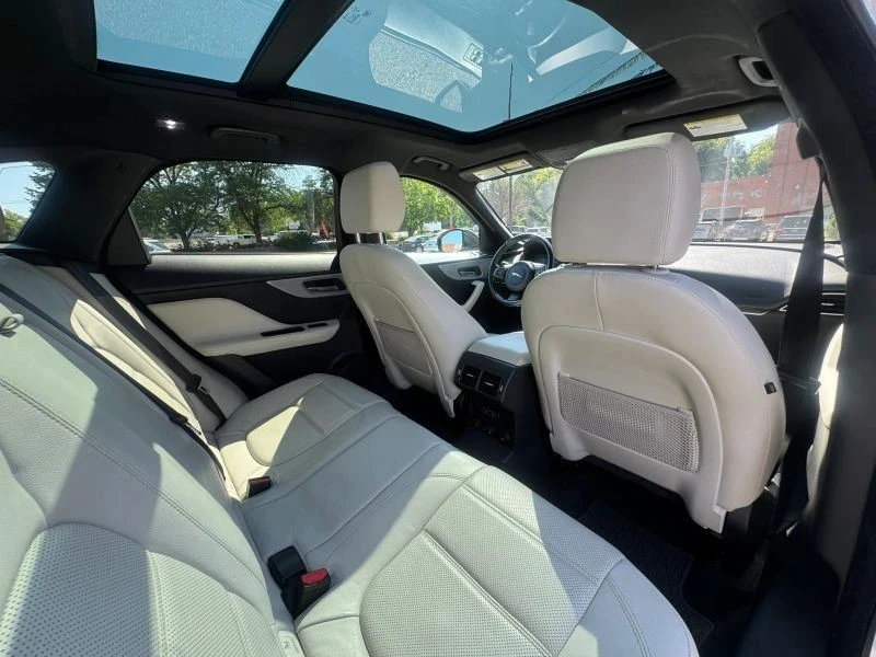 2017 Jaguar F-Pace - Image 15 of 20