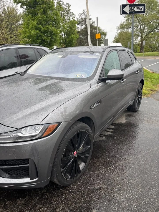 2017 Jaguar F-Pace - Image 2 of 4