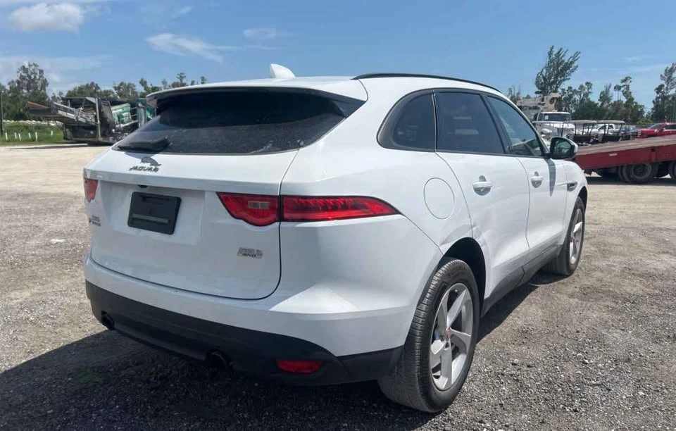 2017 Jaguar F-Pace - Image 4 of 5