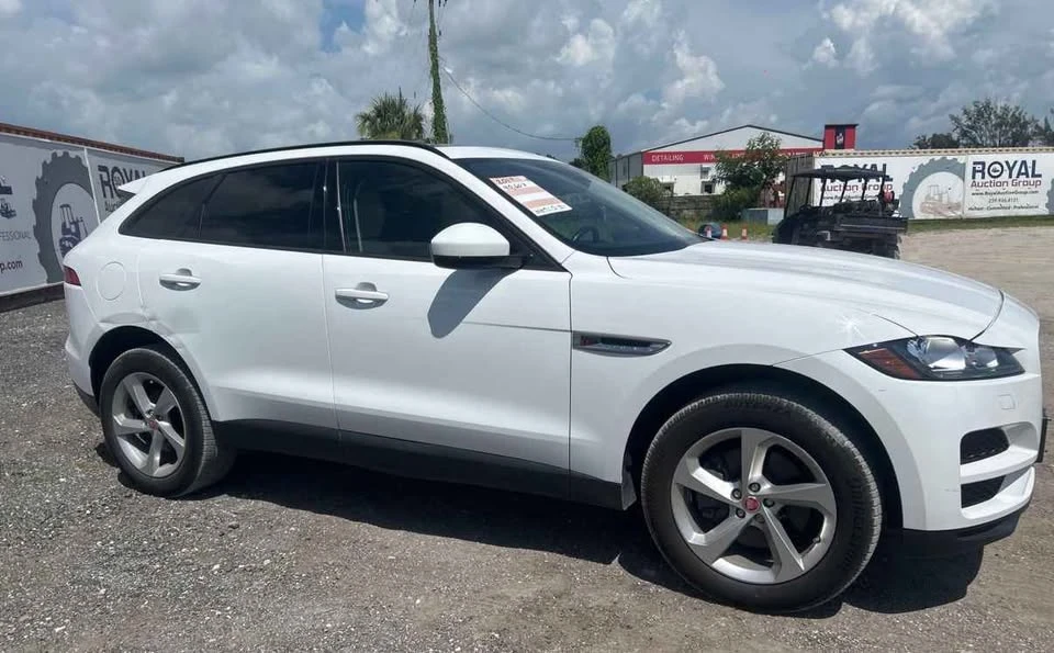 2017 Jaguar F-Pace - Image 2 of 5