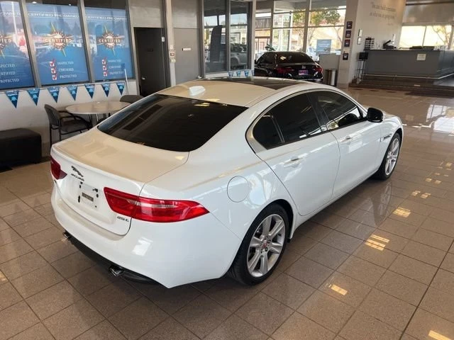 2017 Jaguar XE - Image 6 of 20
