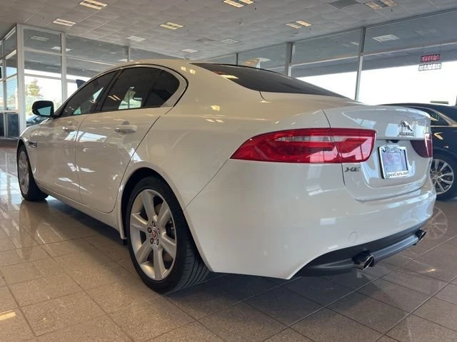 2017 Jaguar XE - Image 12 of 20