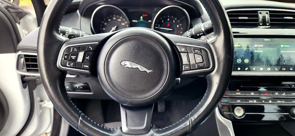 2017 Jaguar XE - Image 20 of 20