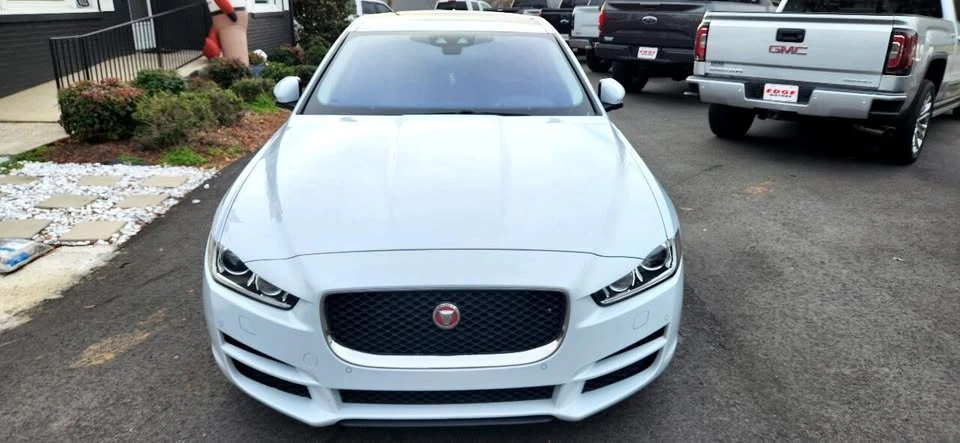 2017 Jaguar XE - Image 2 of 20