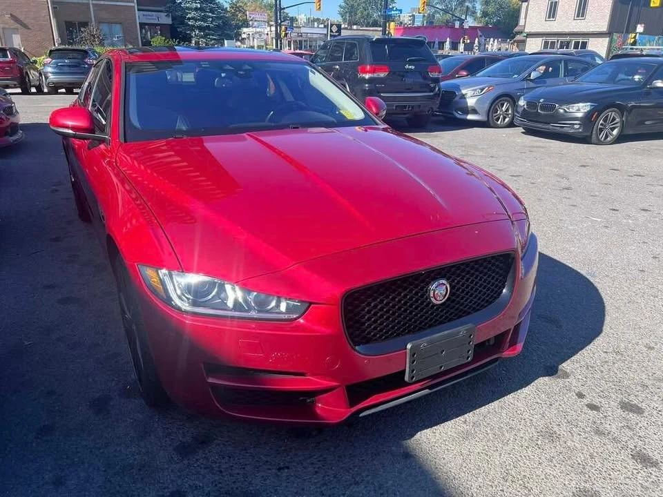 2017 Jaguar XE - Image 5 of 14