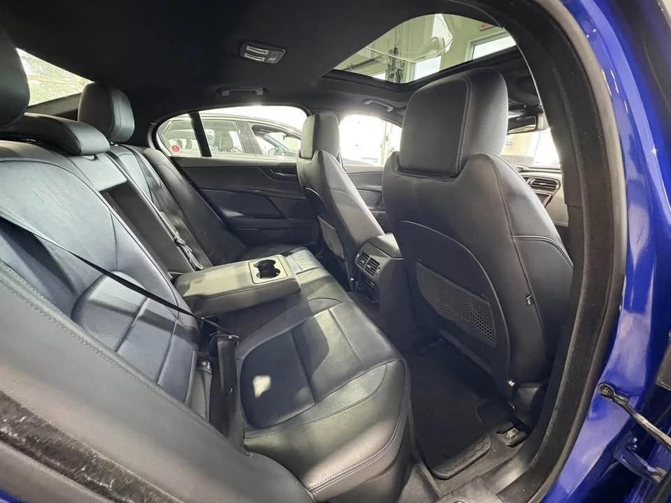 2017 Jaguar XE - Image 20 of 20