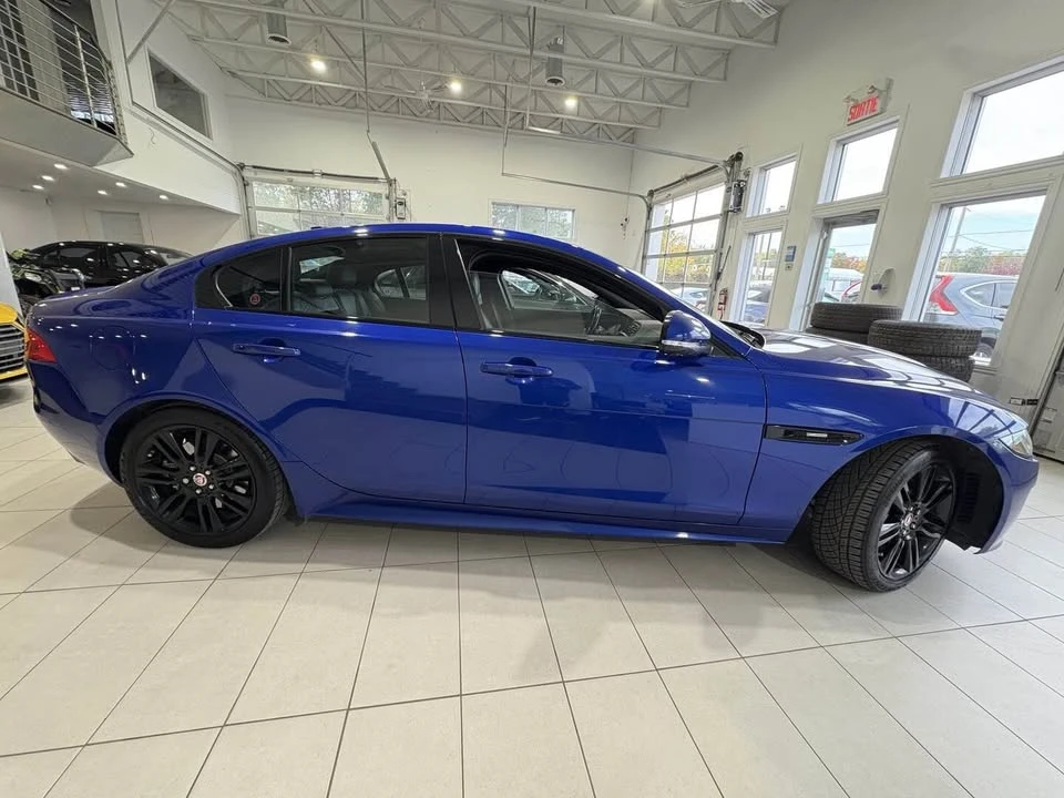 2017 Jaguar XE - Image 15 of 20