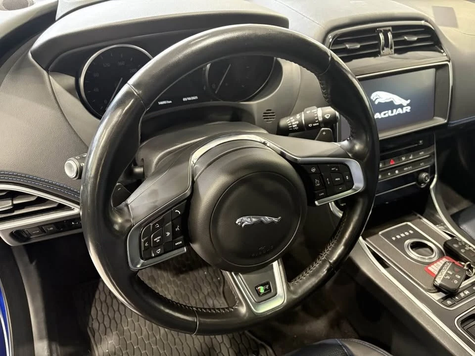2017 Jaguar XE - Image 8 of 20
