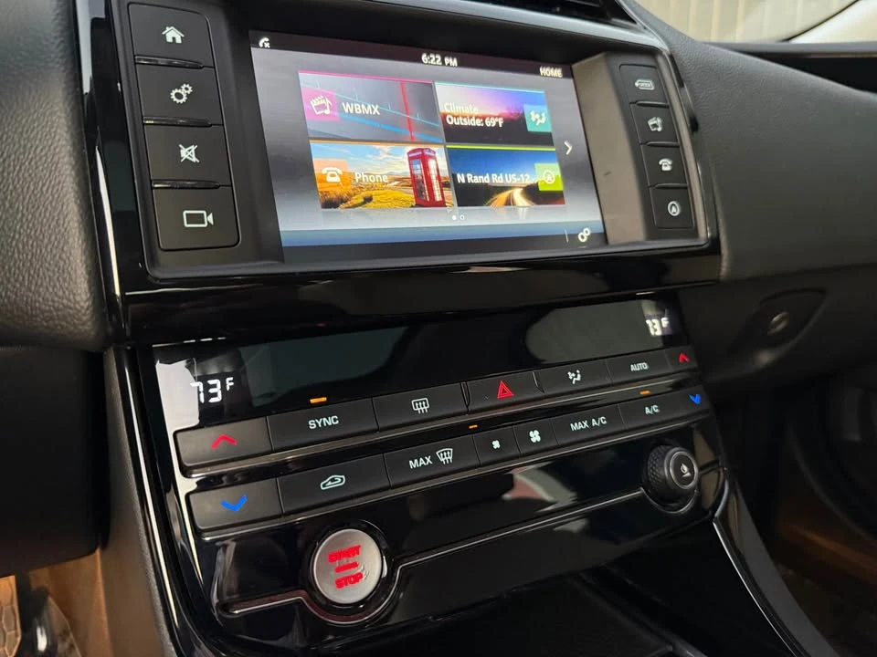 2017 Jaguar XE - Image 16 of 20