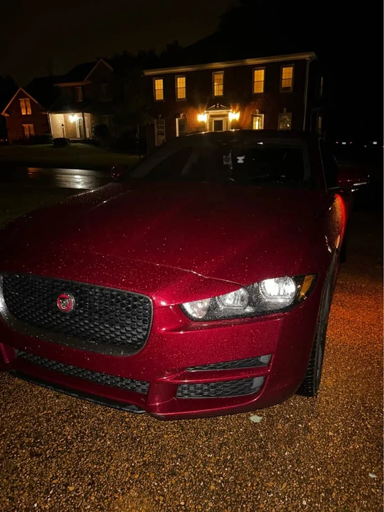 2017 Jaguar XE - Image 3 of 9