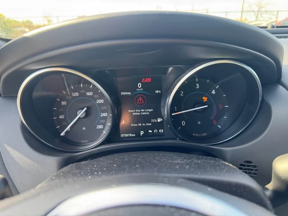 2017 Jaguar XE - Image 12 of 14