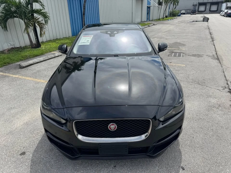 2017 Jaguar XE - Image 2 of 14