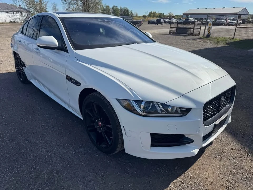 2017 Jaguar XE - Image 3 of 14