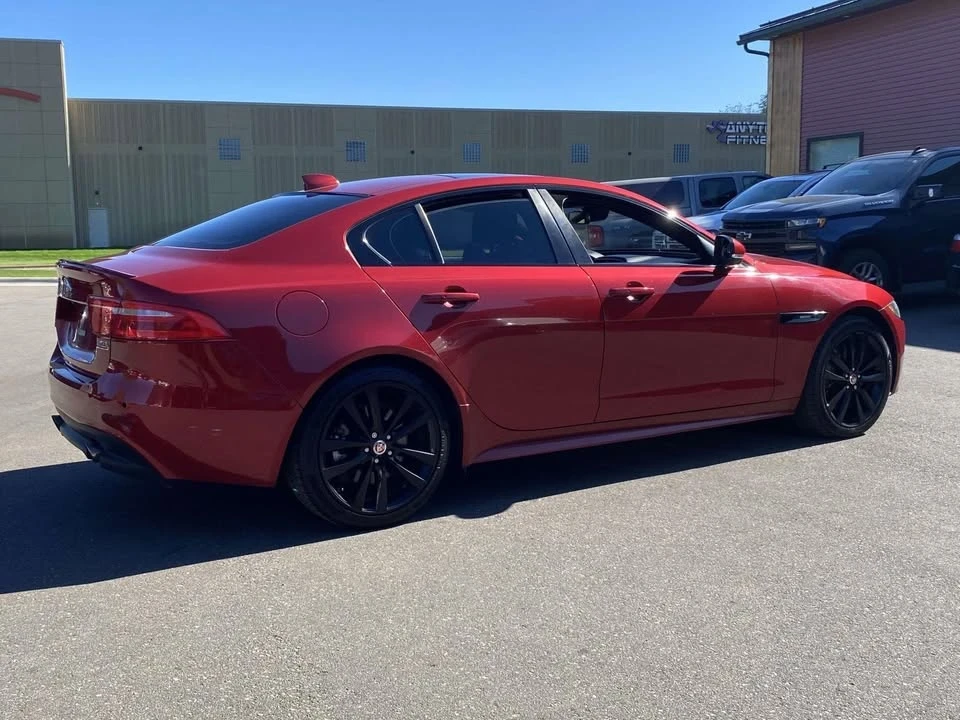 2017 Jaguar XE - Image 3 of 20