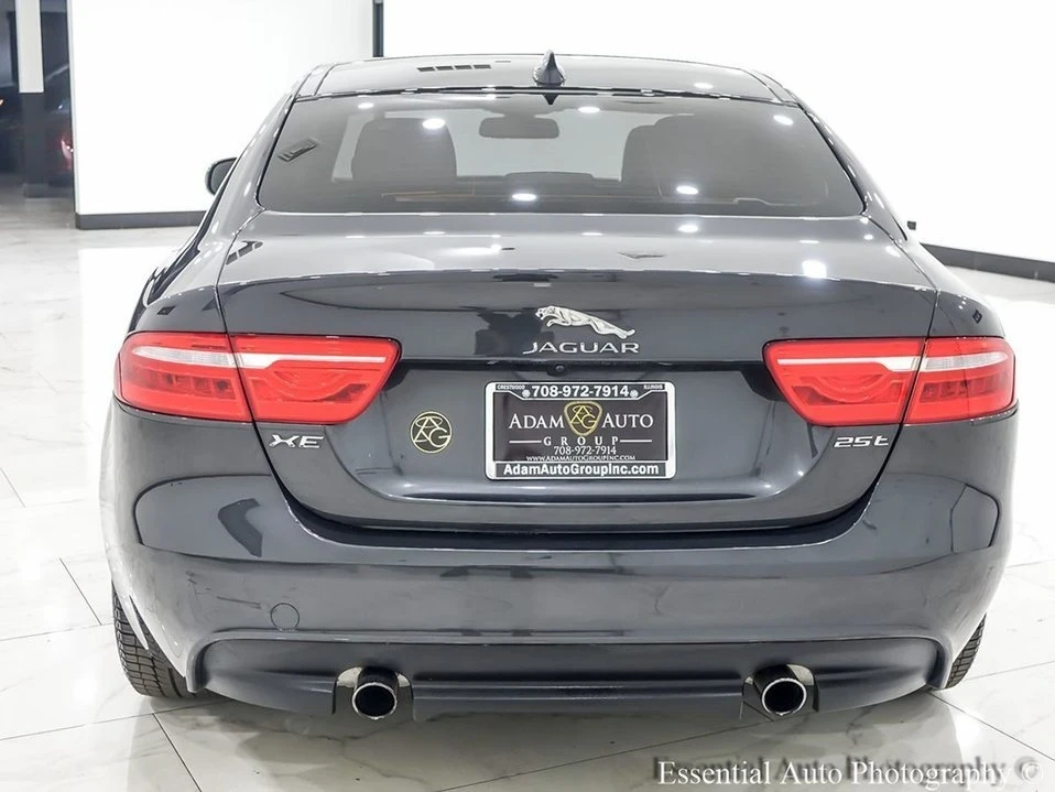 2017 Jaguar XE - Image 14 of 20
